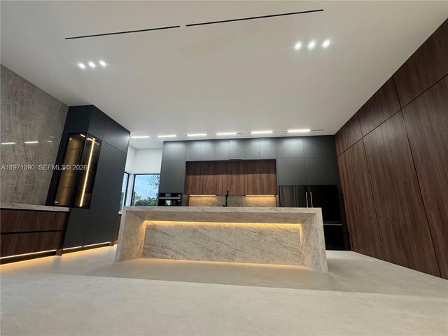 19880 SW 134th Ave, Miami, FL 33177