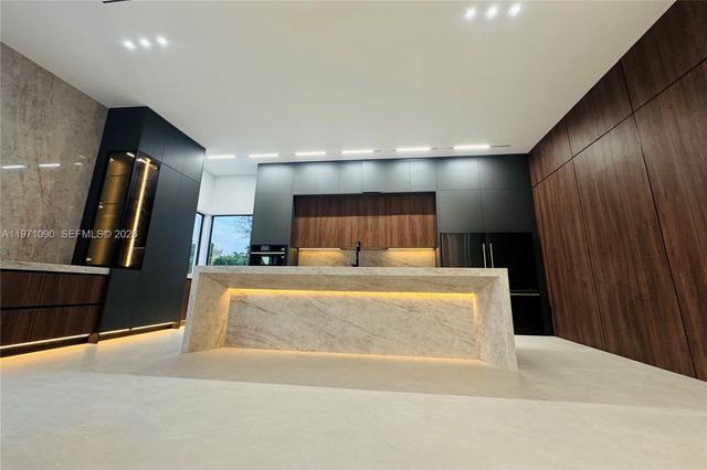 19880 SW 134th Ave, Miami, FL 33177