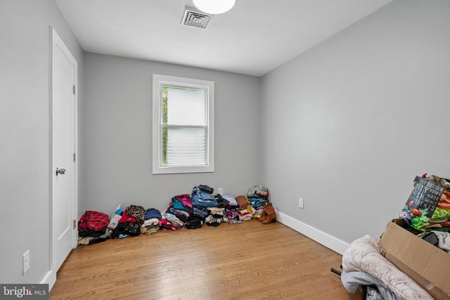 3 LAKESIDE LANE, Carneys Point, NJ 08069