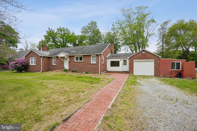 3 LAKESIDE LANE, Carneys Point, NJ 08069