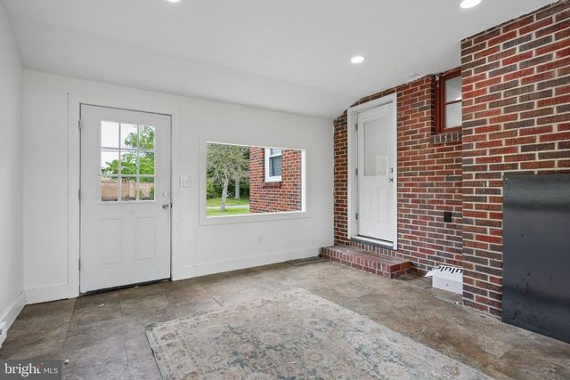 3 LAKESIDE LANE, Carneys Point, NJ 08069