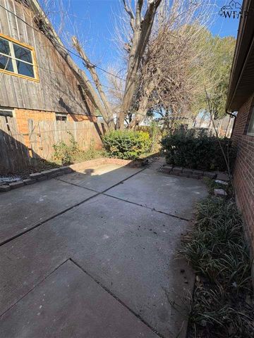 5237 CATSKILLS DRIVE, Wichita Falls, TX 76310