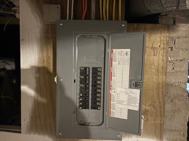 313 W 10th Street N, Newton, IA 50208