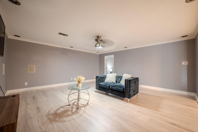 6238 Weststar Lane, Houston, TX 77072