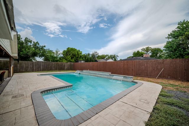 6238 Weststar Lane, Houston, TX 77072