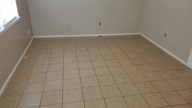 1122 N Natchez Drive, Texas City, TX 77591