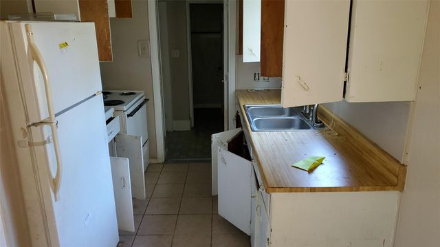 1122 N Natchez Drive, Texas City, TX 77591