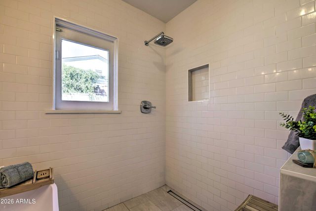 1815 N 16TH Avenue, Phoenix, AZ 85007