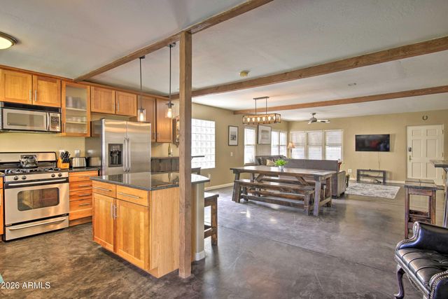 1815 N 16TH Avenue, Phoenix, AZ 85007