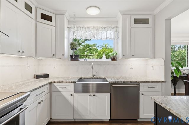 13329 S Chester Rd, Chester, VA 23831