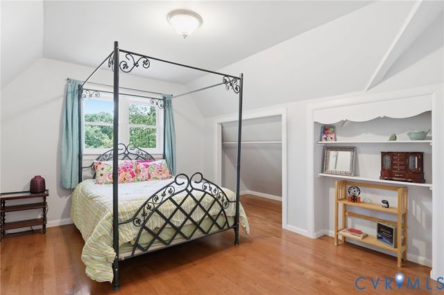 13329 S Chester Rd, Chester, VA 23831