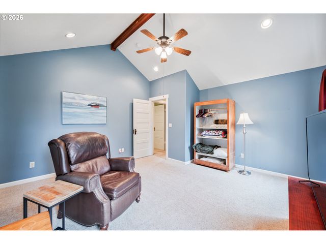 180 TRINITY Dr, Castle Rock, WA 98611