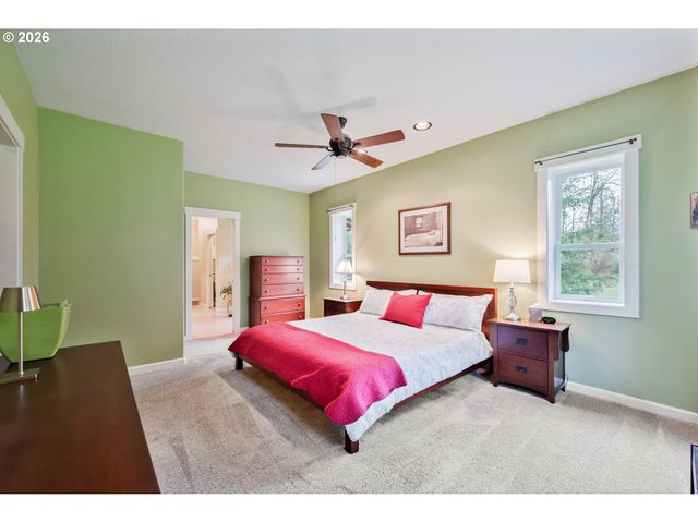 180 TRINITY Dr, Castle Rock, WA 98611