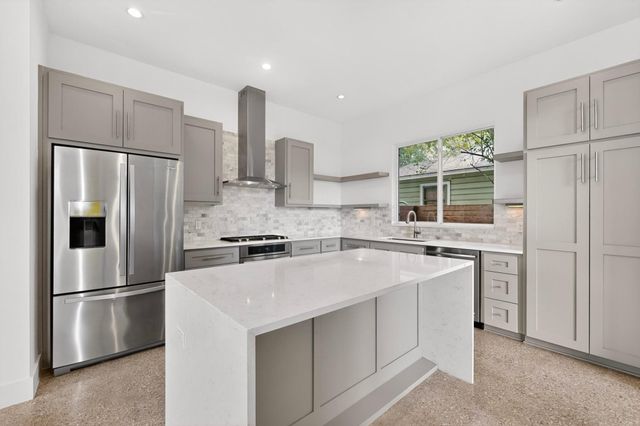 400 W 51st ST A, Austin, TX 78751