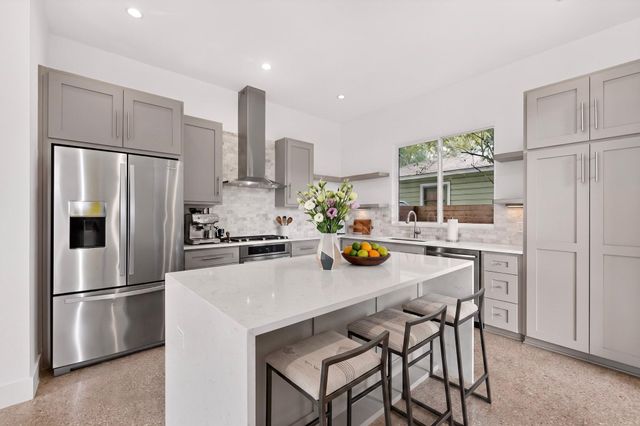 400 W 51st ST A, Austin, TX 78751
