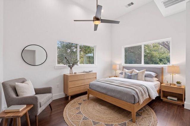 400 W 51st ST A, Austin, TX 78751