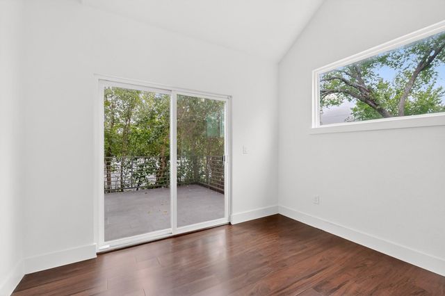 400 W 51st ST A, Austin, TX 78751