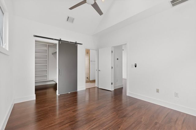 400 W 51st ST A, Austin, TX 78751