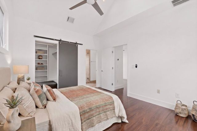 400 W 51st ST A, Austin, TX 78751