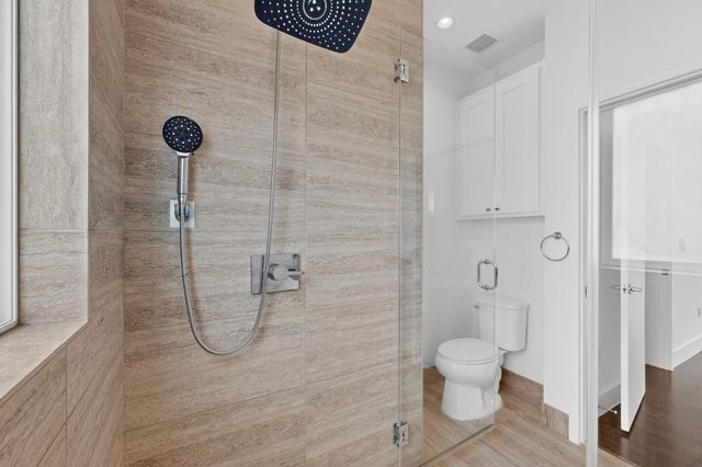 400 W 51st ST A, Austin, TX 78751