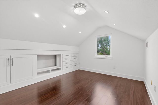 400 W 51st ST A, Austin, TX 78751