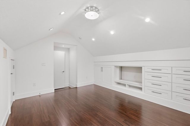 400 W 51st ST A, Austin, TX 78751