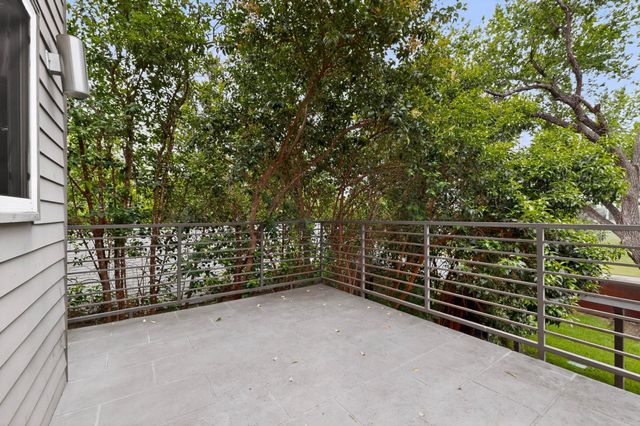 400 W 51st ST A, Austin, TX 78751