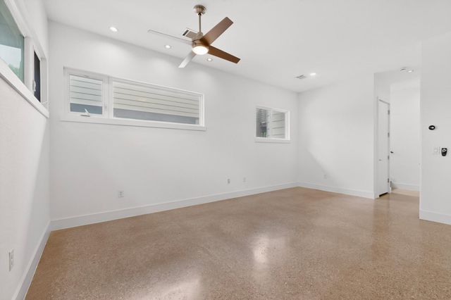 400 W 51st ST A, Austin, TX 78751