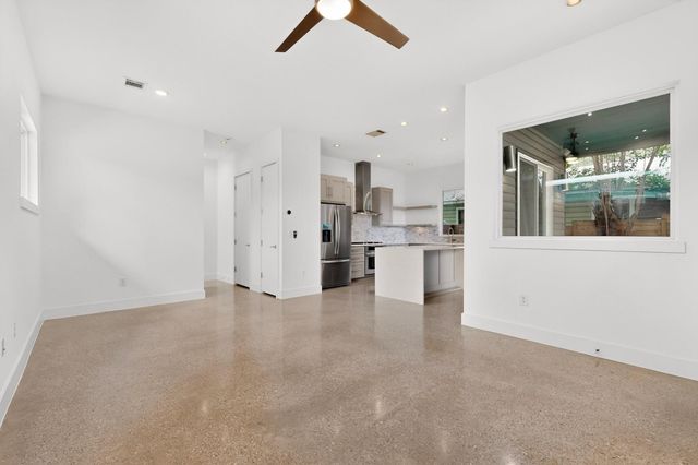400 W 51st ST A, Austin, TX 78751