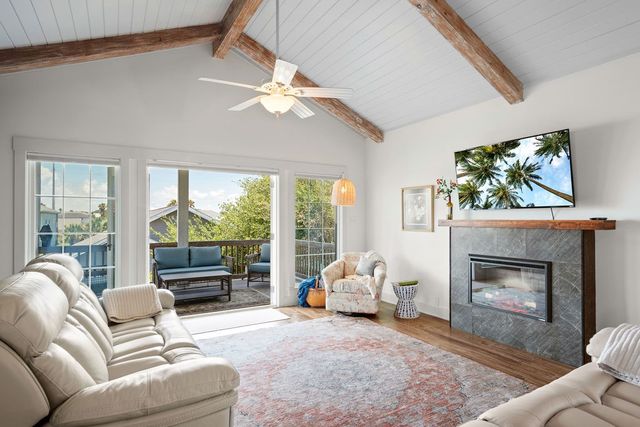 522 Rockport Channel, Port Aransas, TX 78373