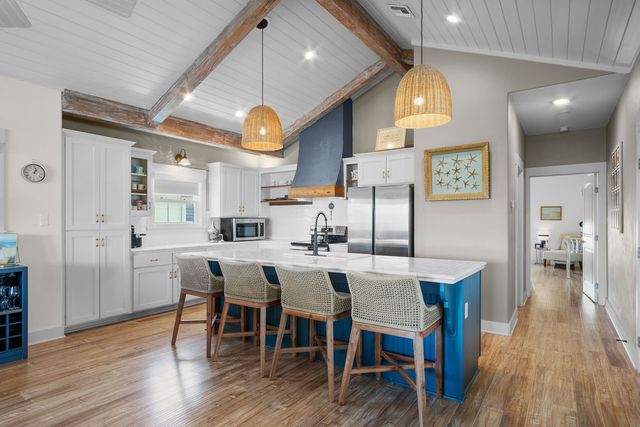 522 Rockport Channel, Port Aransas, TX 78373