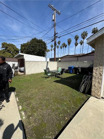 4508 7th Avenue, Los Angeles, CA 90043