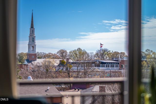 140 W Franklin Street Unit 415, Chapel Hill, NC 27516