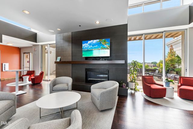 140 W Franklin Street Unit 415, Chapel Hill, NC 27516