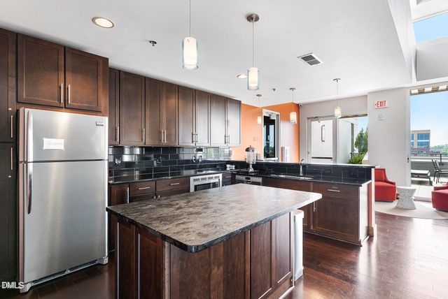 140 W Franklin Street Unit 415, Chapel Hill, NC 27516