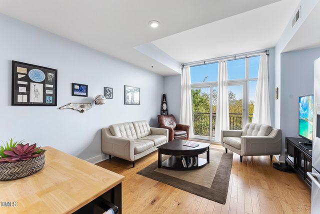 140 W Franklin Street Unit 415, Chapel Hill, NC 27516