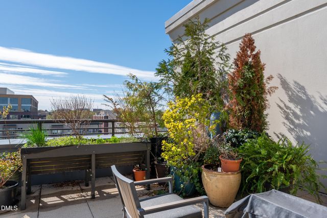 140 W Franklin Street Unit 415, Chapel Hill, NC 27516