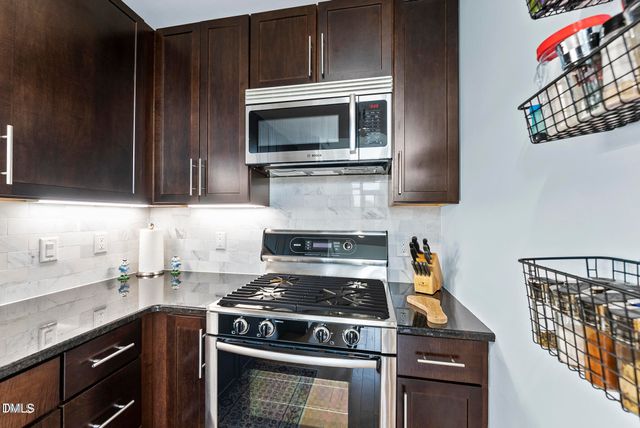 140 W Franklin Street Unit 415, Chapel Hill, NC 27516