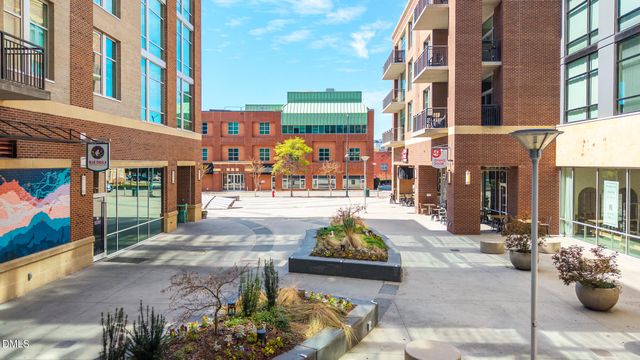 140 W Franklin Street Unit 415, Chapel Hill, NC 27516