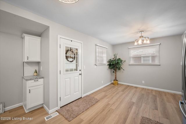 3605 Ethelwood Dr, Jeffersontown, KY 40299