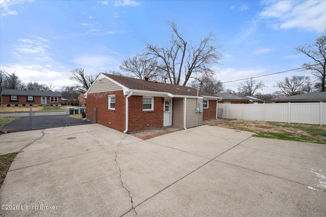 3605 Ethelwood Dr, Jeffersontown, KY 40299