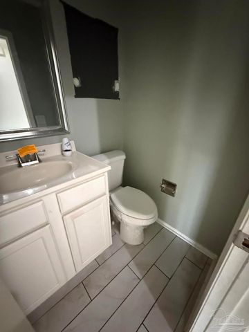 6284 Kirsten Dr, Pensacola, FL 32504