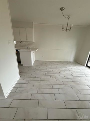 6284 Kirsten Dr, Pensacola, FL 32504