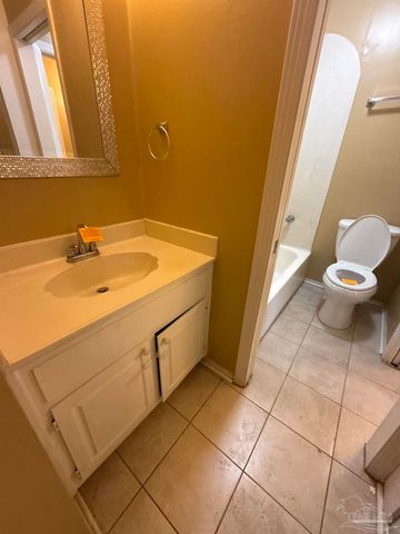 6284 Kirsten Dr, Pensacola, FL 32504