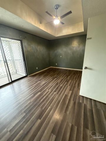 6284 Kirsten Dr, Pensacola, FL 32504