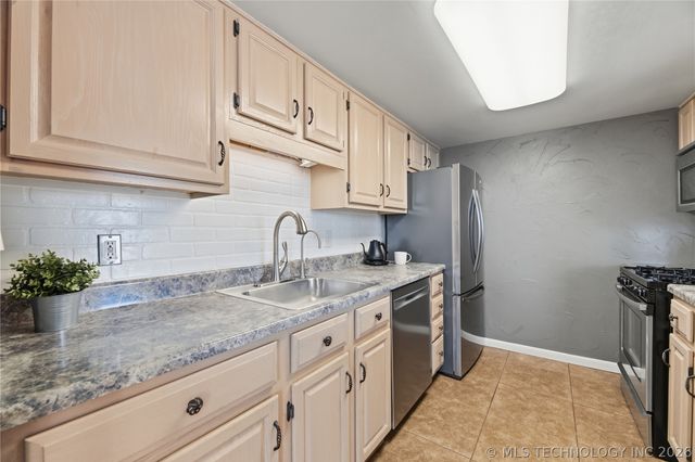 410 W 7th Street 628G, Tulsa, OK 74119