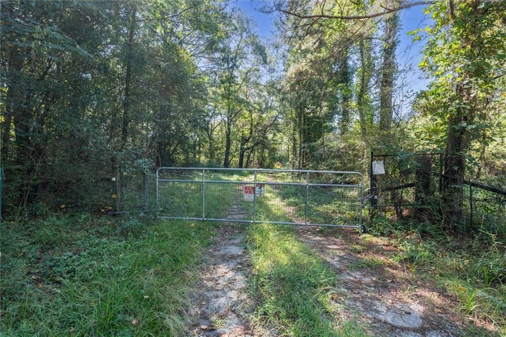Image 22 of property listing at 702 Liner Road, Tallapoosa, GA 30176