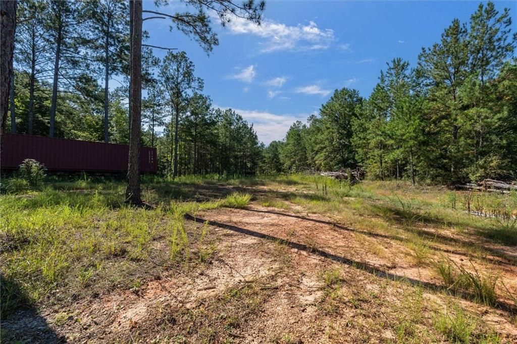 Image 27 of property listing at 702 Liner Road, Tallapoosa, GA 30176