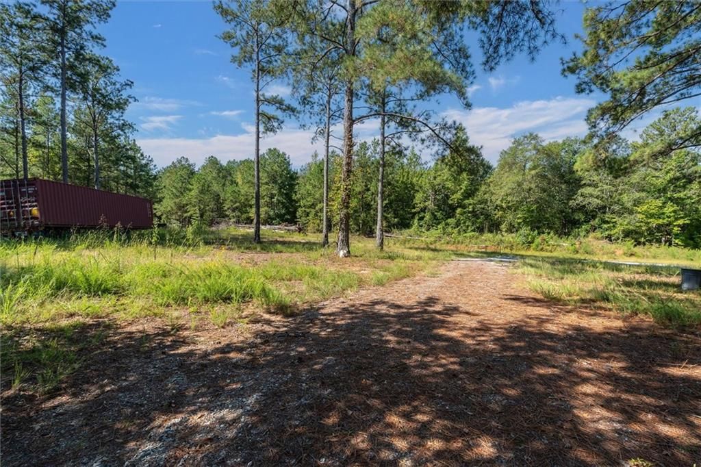 Image 28 of property listing at 702 Liner Road, Tallapoosa, GA 30176