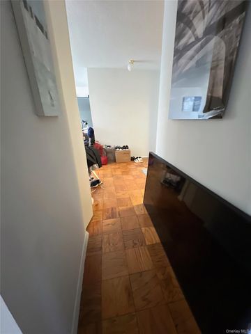 333 E 45th Street 17F, New York (manhattan), NY 10017